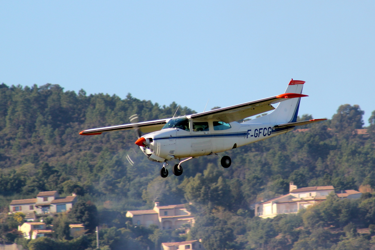 décembre 2013 à Cannes-Mandelieu LFMD-CEQ 932470IMG6118