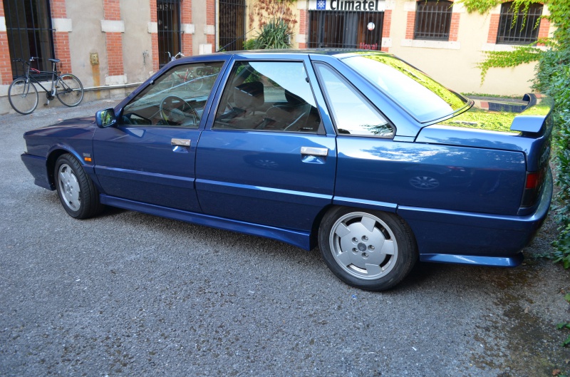 Renault 21 2l Turbo bleu sport 449 946883DSC0097