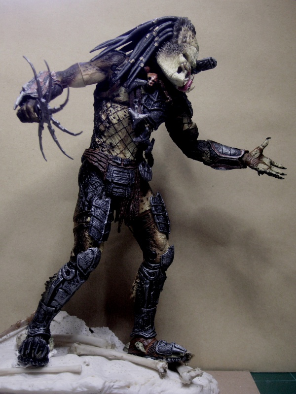 PREDATOR, la figurine par vieux gabier.... 952248PREDATOR08102014002