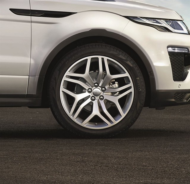 le Range Rover Evoque année-model 2016 le plus efficient de tous les temps 958240L53816EXTDET76LowRes