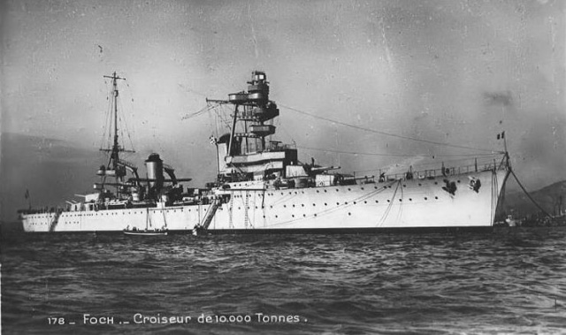 Les croiseurs lourds français  959992FOCH193112