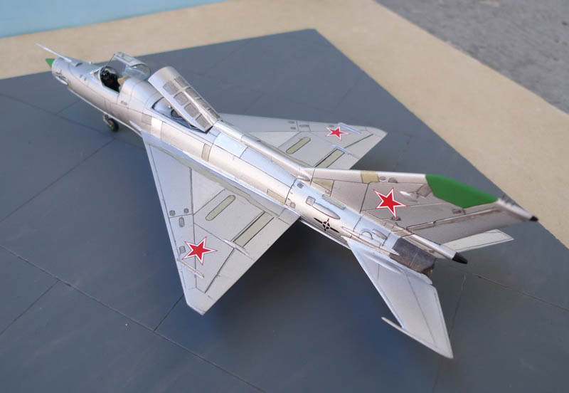 [Russie 2013-14] - Amodel - Mig 21 E7PD. - Page 2 963048E7PD35