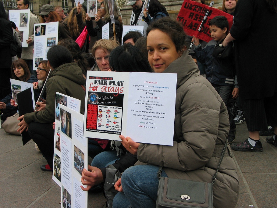 09 - Manifestation contre le massacre des animaux en Ukraine - 31 mars 2012 972938IMG8397