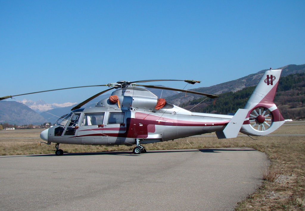 Aérodrome de Gap-Tallard , LFNA-GAT  , Hautes-Alpes (05) - Page 4 979161DSC00704001