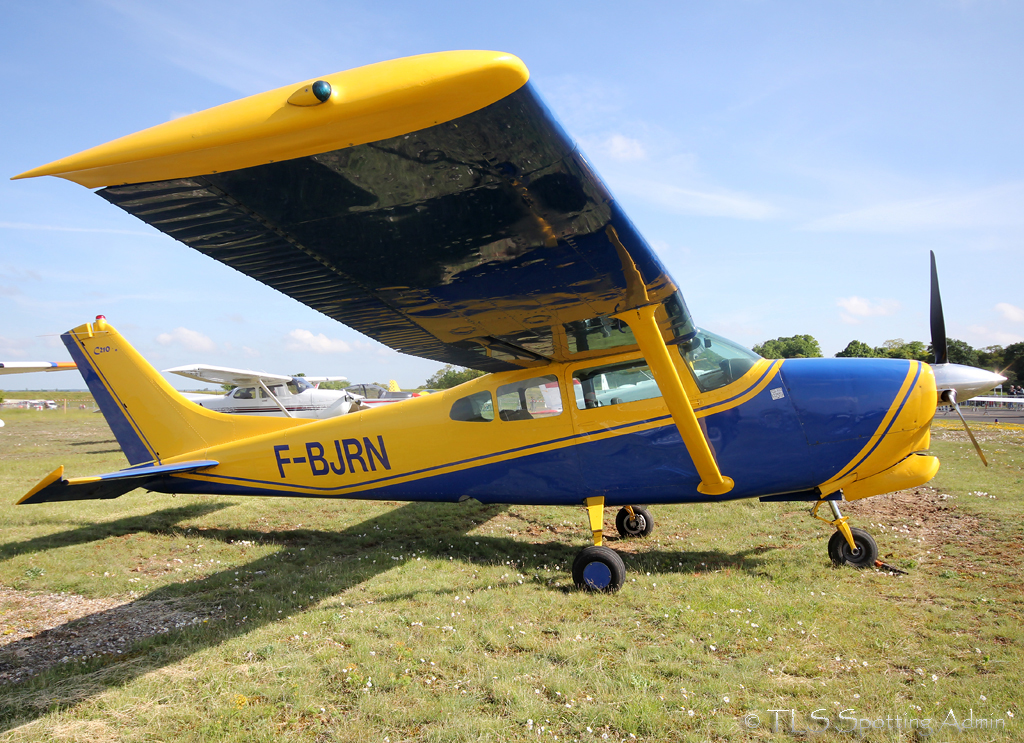 JPO Chateaudun les 01 & 02.06.13 - Page 11 980740Cessna210PrivateFBJRNChateaudunAFB020613EPajaud