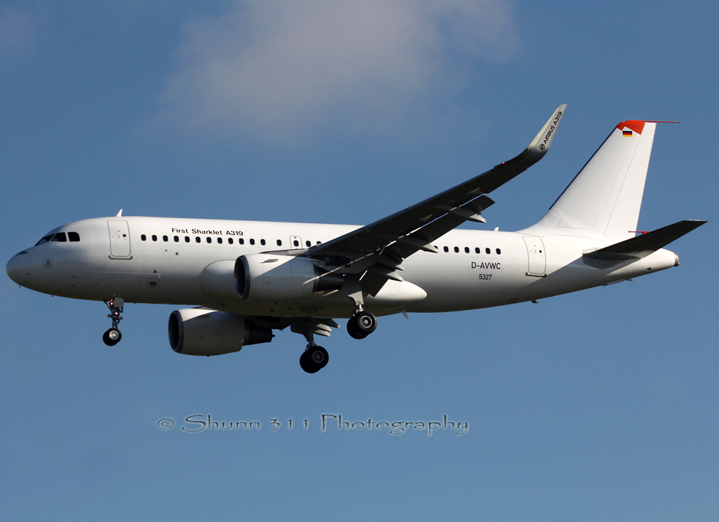 Toulouse-Blagnac - Décembre 2012  - Page 3 983982A319NEOAirbusDAVWC002cn5327TLS061212EPajaud