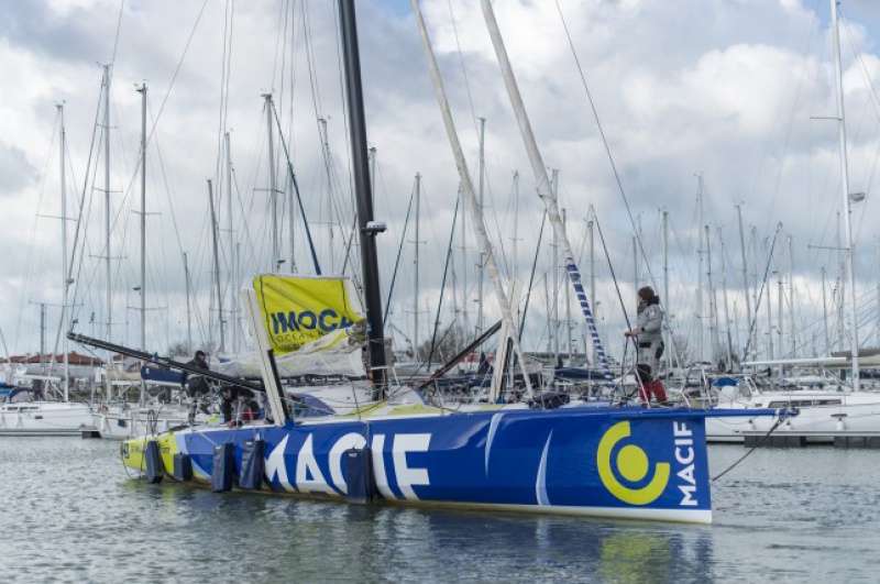 Le Vendée Globe au jour le jour par Baboune - Page 28 989492vendeeglobe2012ambiancephotovincentcurutchetdarkframedppivendeeglober6440