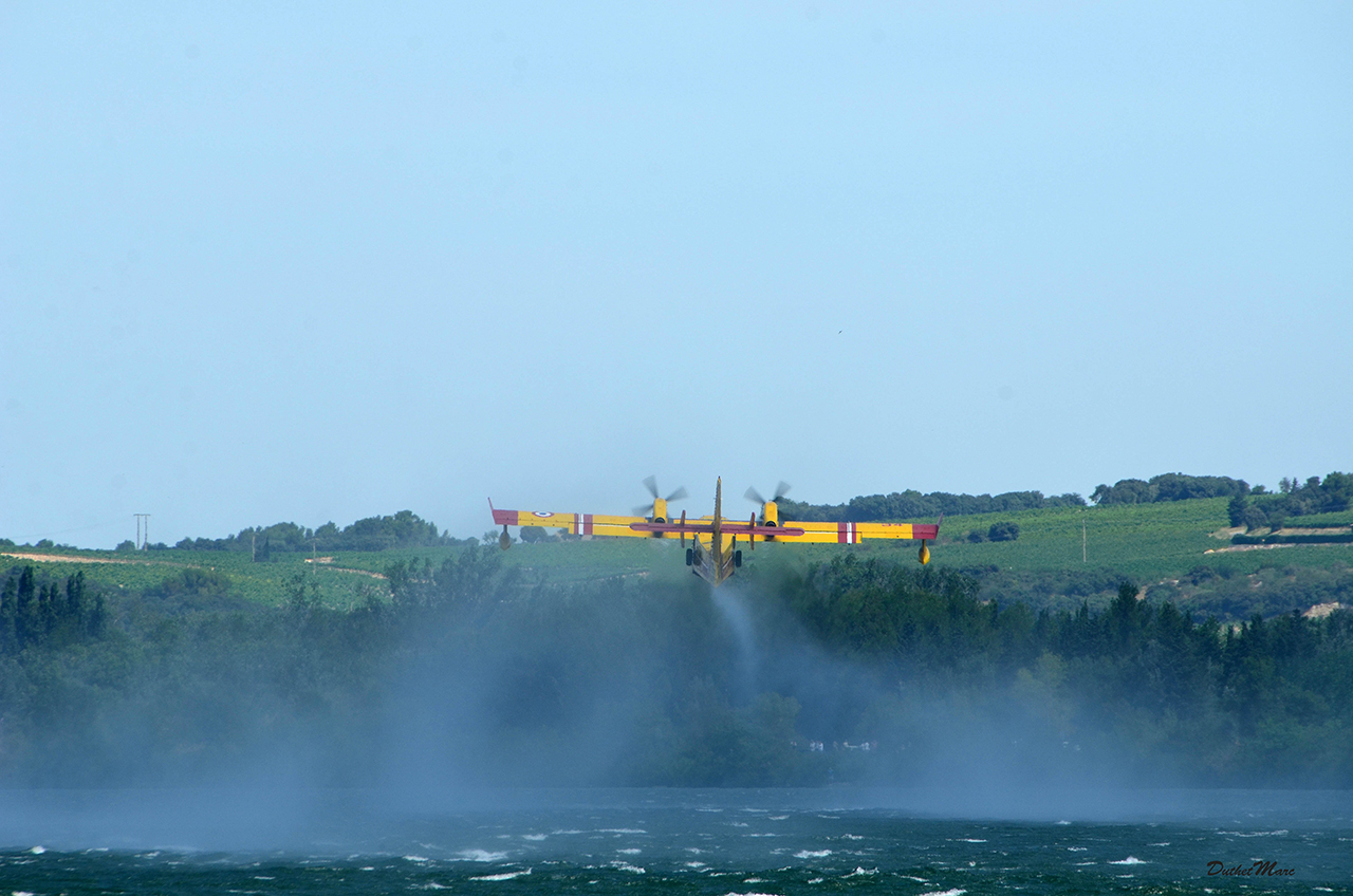 Les moyens aériens de lutte contre les incendies en France 9942873211280