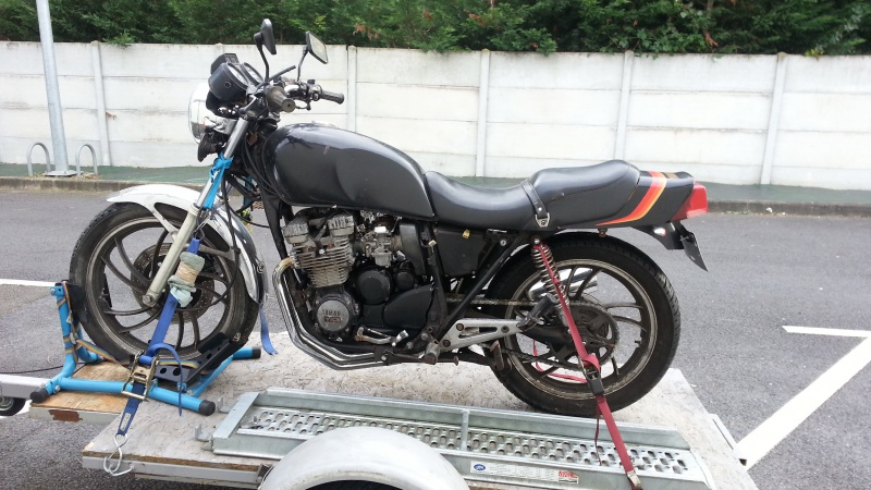 Mon 900 XJ café racer et le 400 xj 995594premiereG