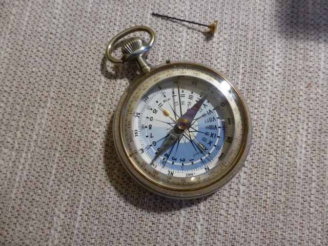 Sold at Auction: GOUSSET ET BOUSSOLE Montre boussole du capitaine Vincent.  N°: 5129 Vers : 1900. Montre