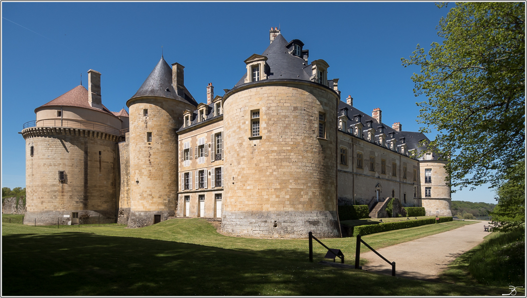 PBVF 75: Apremont sur Allier, le chateau, le musée 999433LR6P5050075