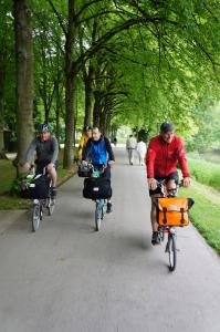 Balade de l'Arbre de mai (quater) : Luxembourg à Aachen par les Pistes cyclables et la Vennbahn [mai 2015] saison 10 •Bƒ - Page 3 Mini_288687Arbremai41