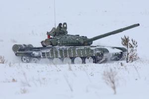 Tamiya 1/35 T-72M1 Allemagne de l'Est Hiver 1984/1985 camo 3 tons Mini_3253971770969253