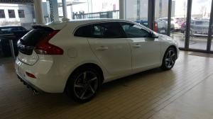 V40 D3 R-Design White Ice Mini_938284WP20130412001