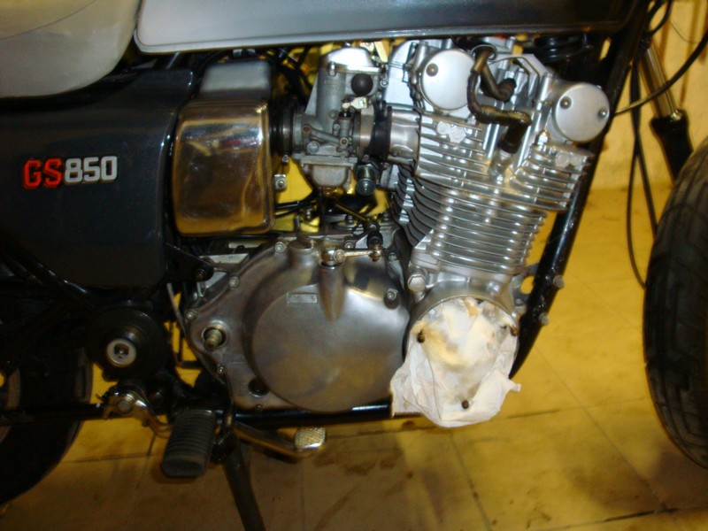 SUZUKI  850 GS  de  1979 10261DSC00360_REDIM