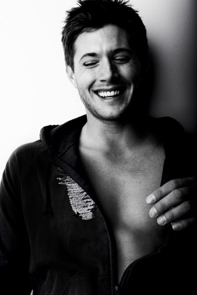 Jensen Ackles 502802mm07