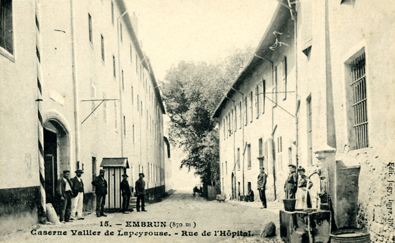 De    la    commune    à    l'expédition   de Tunisie   (1871-1881) 663432Embrun