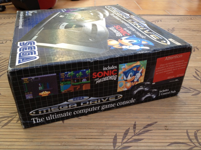 (VDS) Megadrive I en boite en super etat complet pack sonic VENDU 115270IMG17931