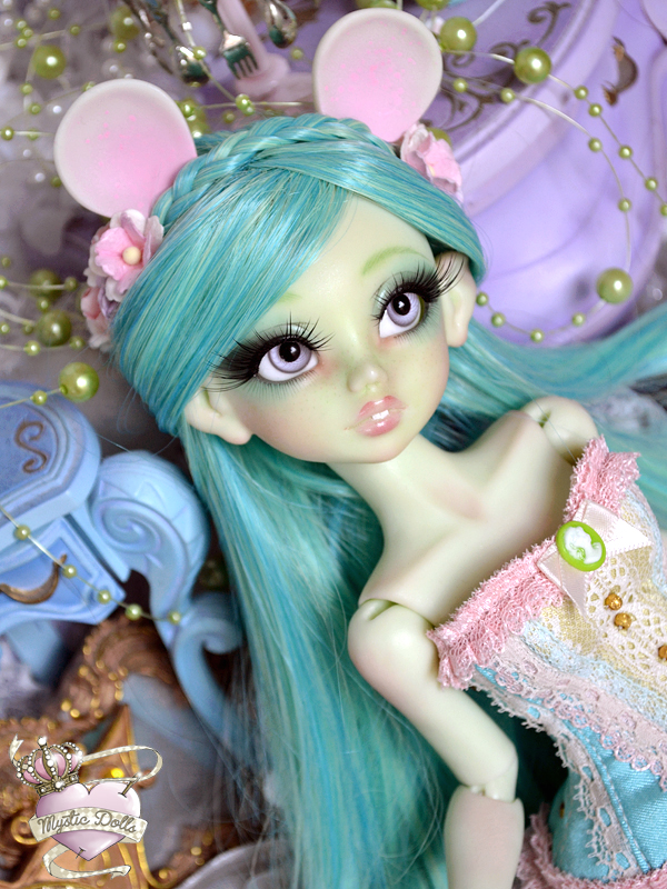 [† Mystic Dolls † Lyséria] : Ma souris verte... 122918FreyaSourisVerteMD01