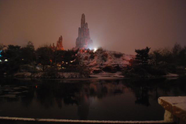 Disneyland sous la neige - Page 8 127258Photo023