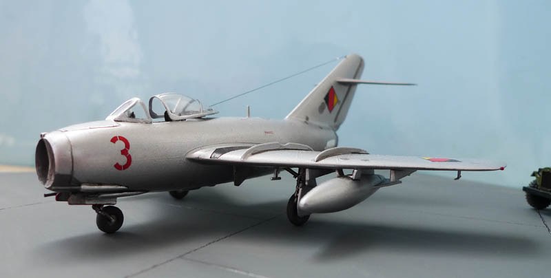 [VINTAGE 2012] - Mig 15 Est allemand - KP. 137369Mig1547