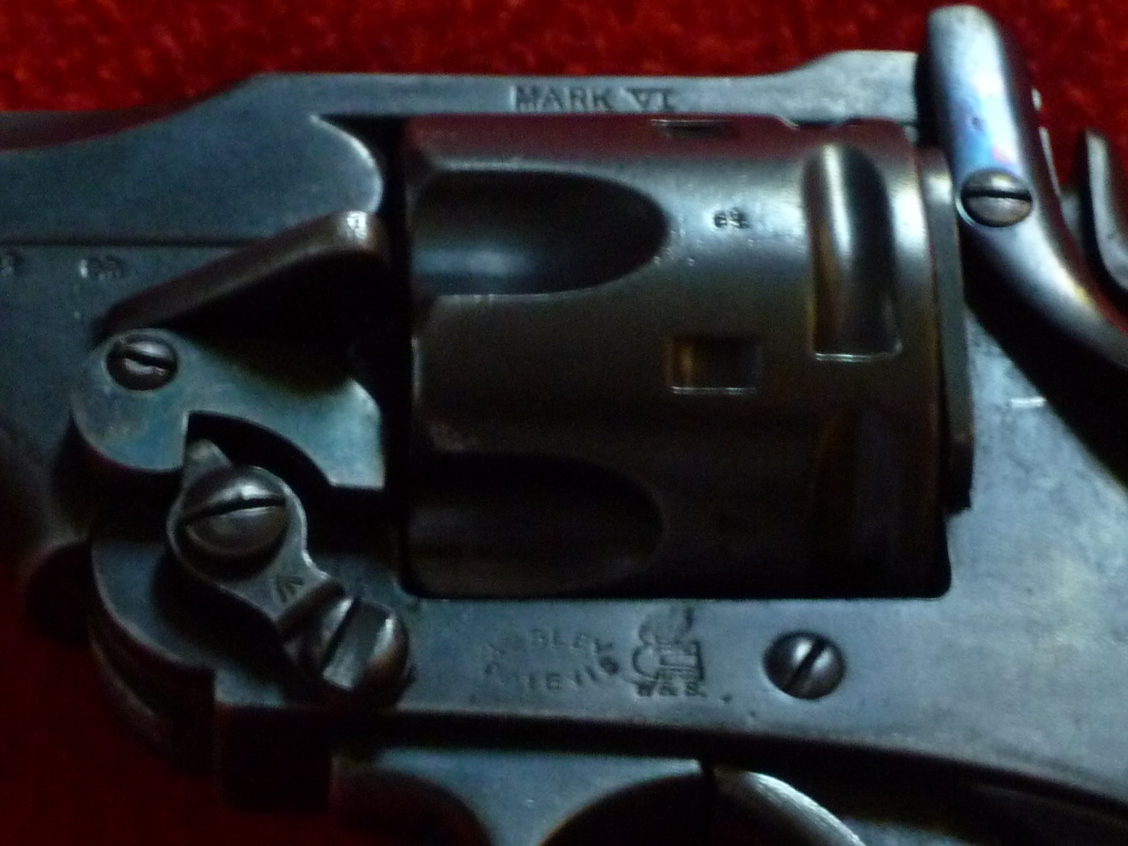 Webley Mark VI 142799web004JPG