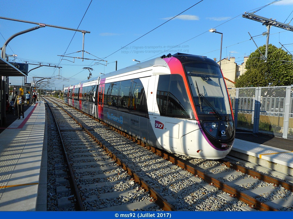 U53600 - Tram-Express T11 : Sartrouville - Noisy-le-Sec - Page 4 146493photo09