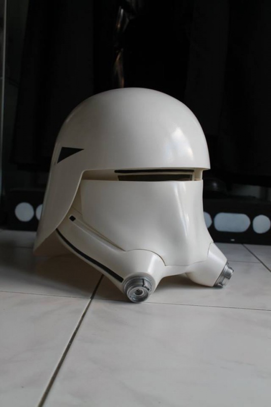 CASQUE SNOWTROOPER TFA  15015217457945102120996493471691812190418203971526n