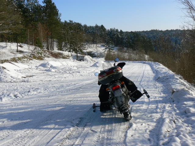 skis - Skis sur KTM 990 adv et les autres : oui c'est possible... 156047P1240786