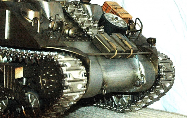 Sherman M4 A2   Travail d'Orfèvre Mécanique - Page 2 160262DSC0175