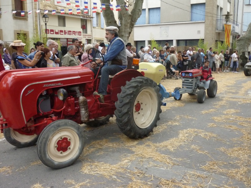 Défilé des vieux tracteurs 174675SENAS5Oct2014266