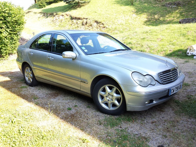 Nouvel Amoureux Parisien des Mercedes 18721222CDI2000