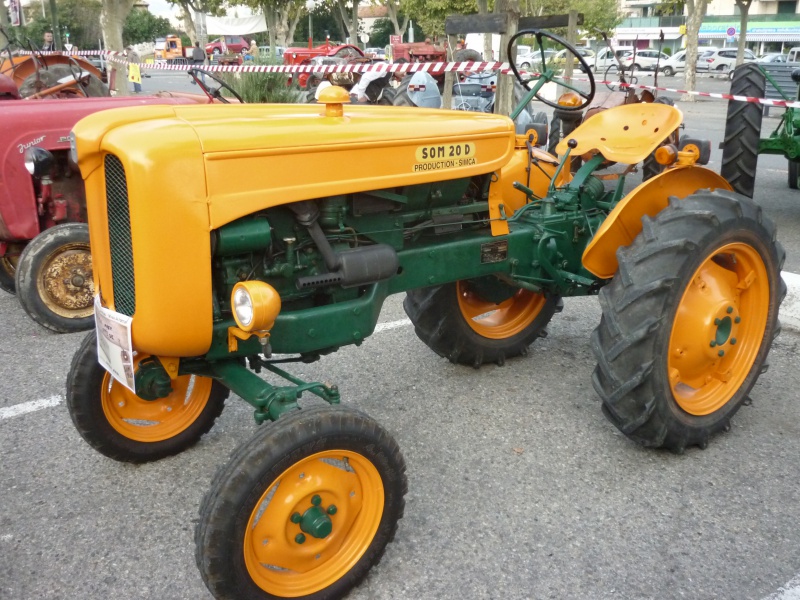 Défilé des vieux tracteurs 201533SENAS5Oct2014059