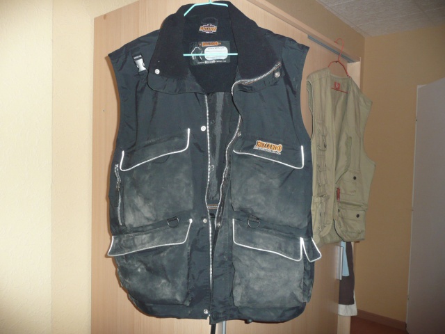 A vendre : 2 vestes conducteur et une paire de rangers Goretex 205525VESTEHIVER