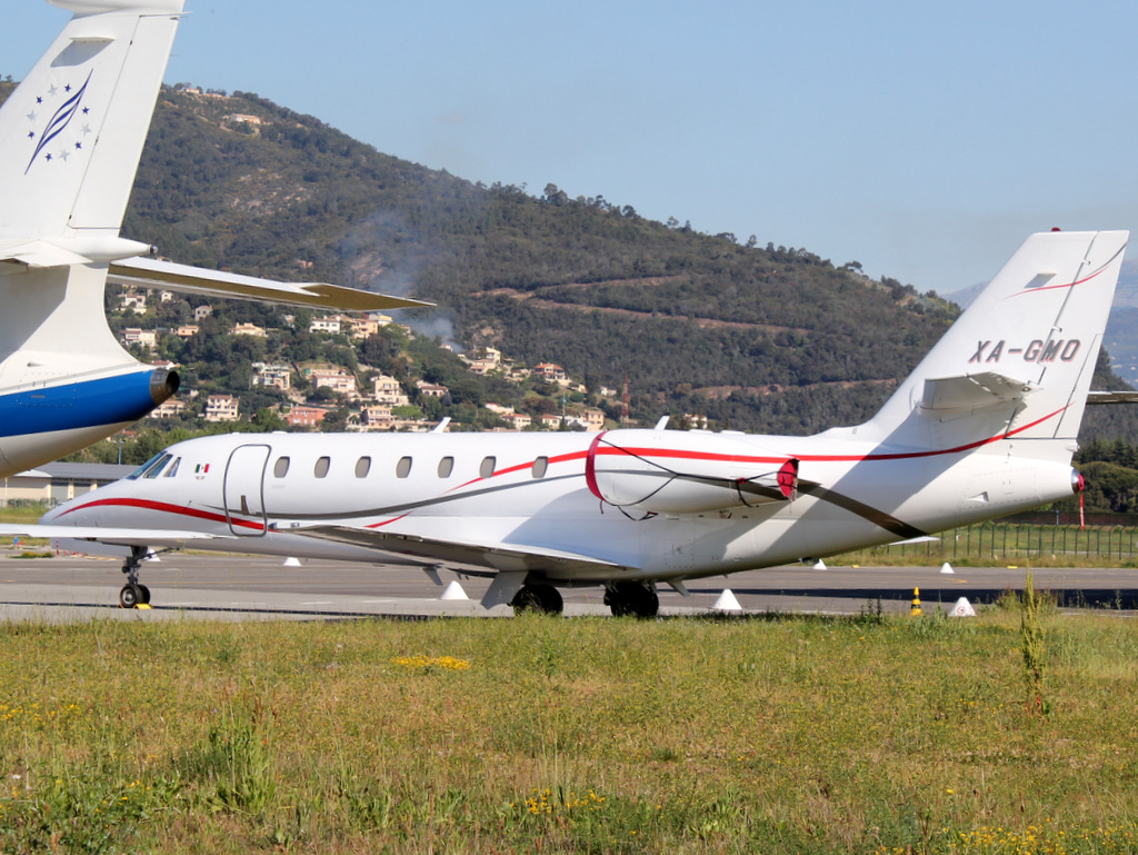 Aéroport de Cannes-Mandelieu [LFMD-CEQ] Avril 2014  217762IMG5691