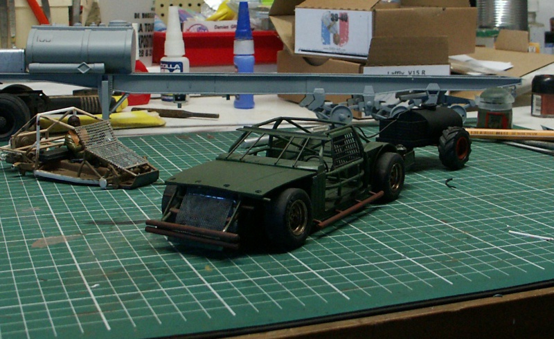 nascar façon "Mad Max" 1/24 [ en cour de montage] 219013PICT6836