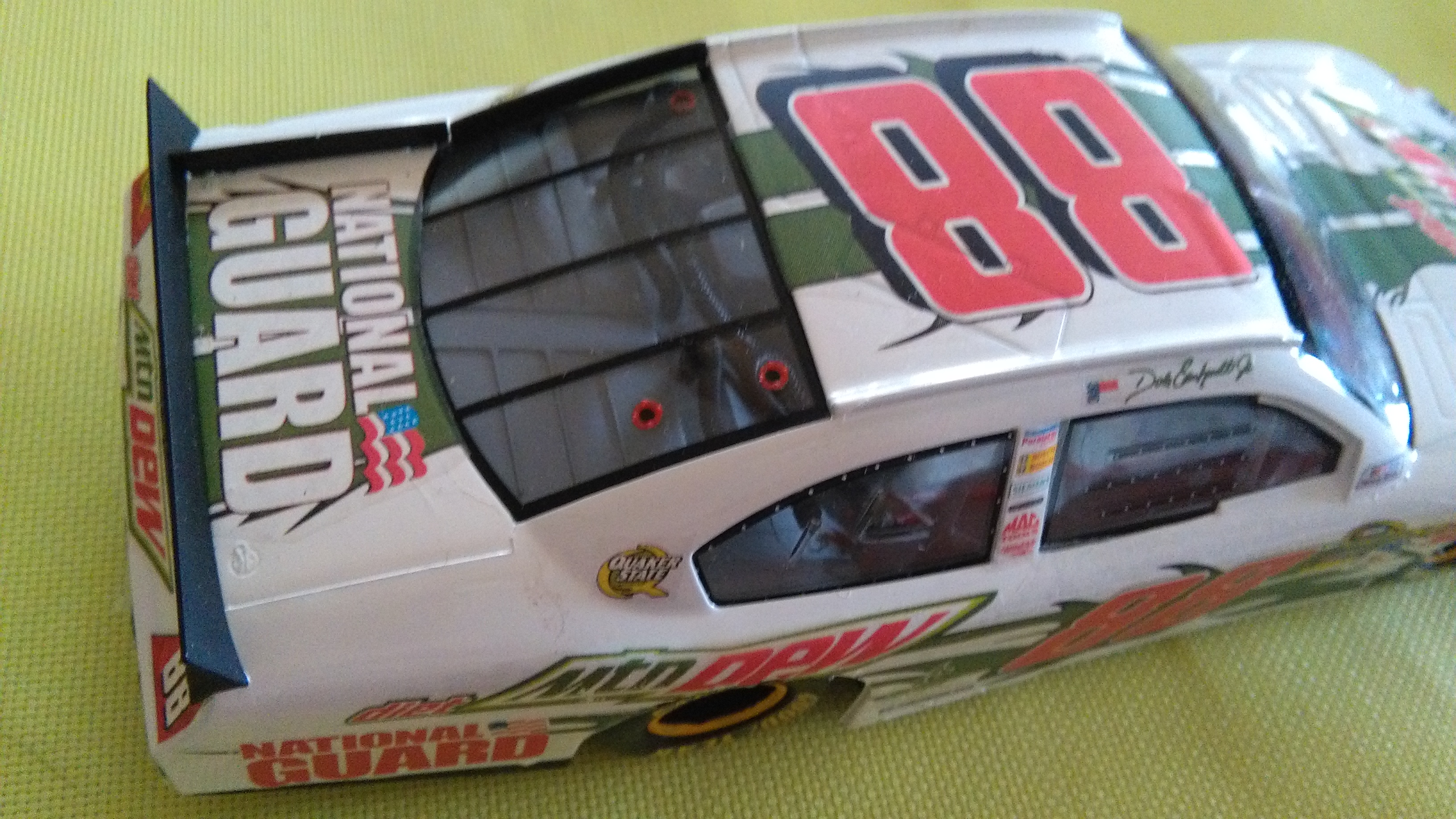 Chevy Impala 2010 #88 Earnhardt jr Mountain dew diet 219510IMG20160320150435