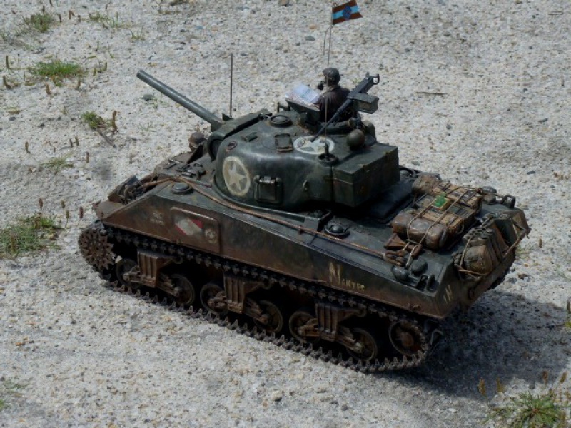 Sherman modifié M4A4 de la 1ère DB  - Page 2 223547P1110268