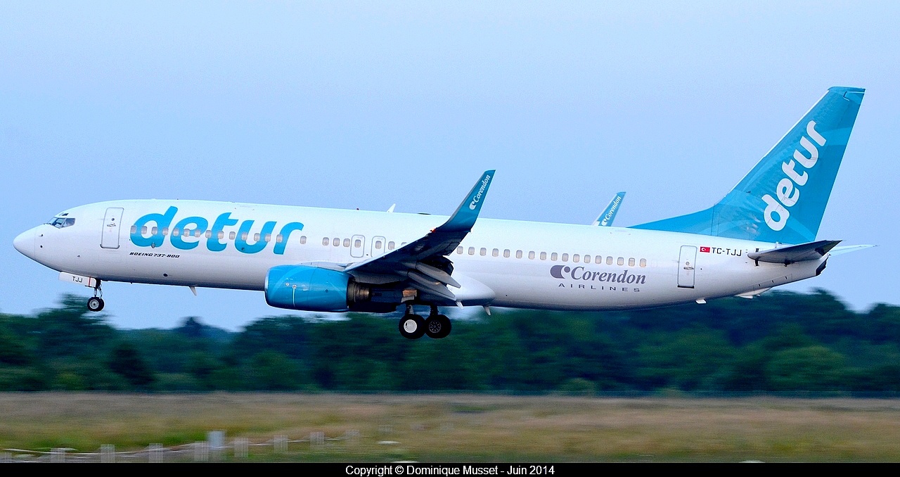 [01.06.2014] B737-800 (TC-TJJ) Corendon Airlines déco Detur 230857DSC00894