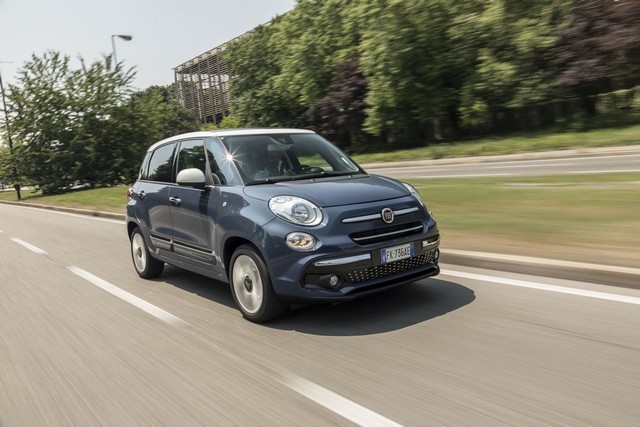 La Nouvelle Fiat 500L 236342nouvellefiat500Llounge1