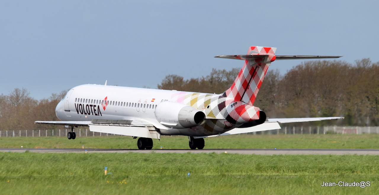 Volotea Airlines Boeing 717-2BL EI-EXB le 18.04.13 241353IMG1296filtered