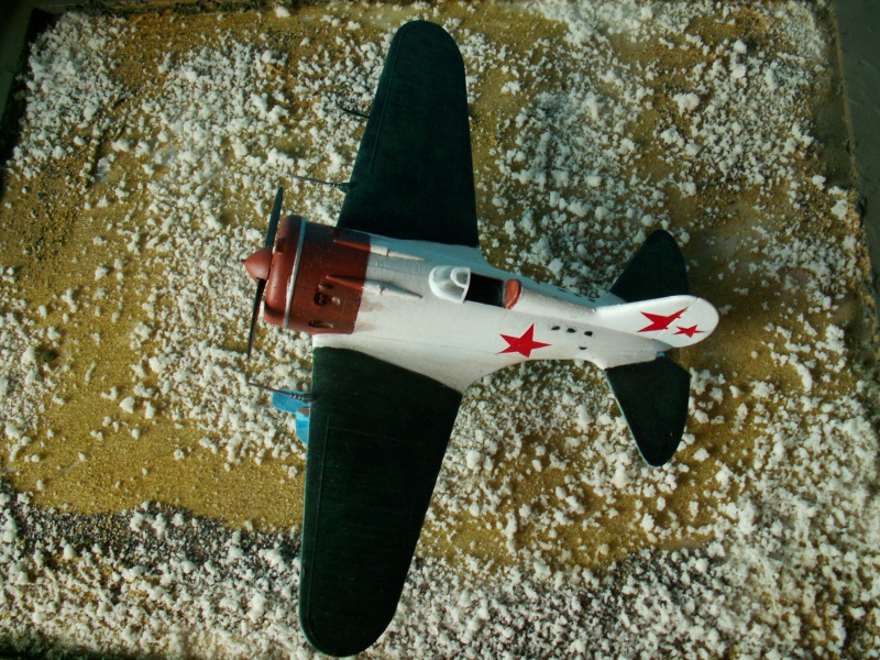 Polikarpov I16 type 10  marque ACADEMY.  243153PICT0015