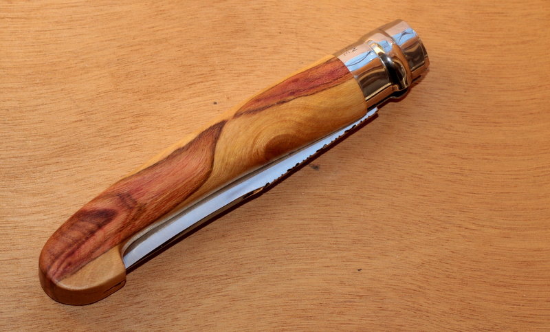 Opinel "customs" 2015 made in Frank 24477110inoxguillochlaurierrouge2