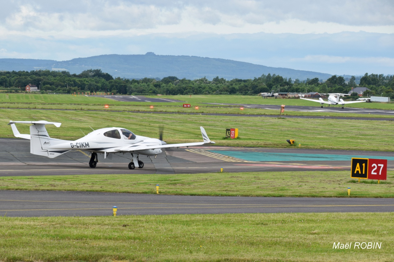 Gloucester Gloucestershire Airport (EGBJ) Juillet 2016   246546DSC0605