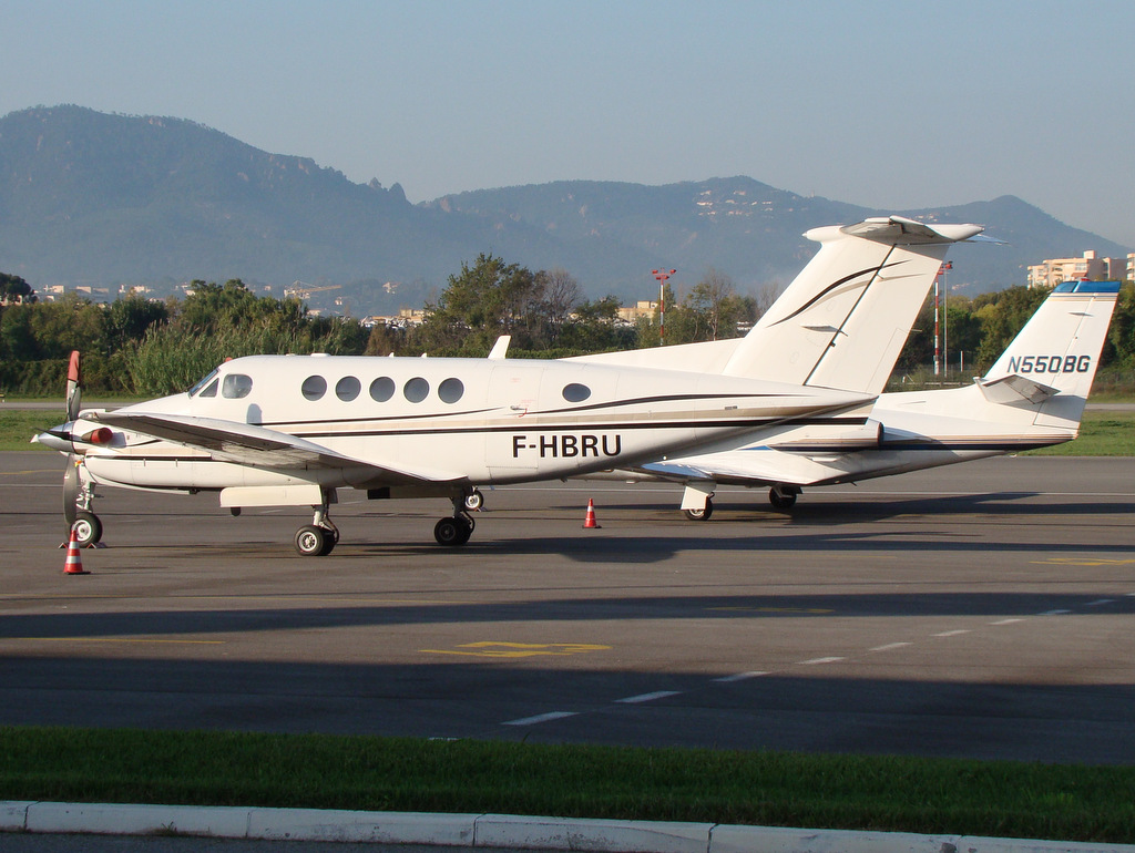 Aéroport de Cannes-Mandelieu [LFMD-CEQ] Novembre 2014   247785DSC03717