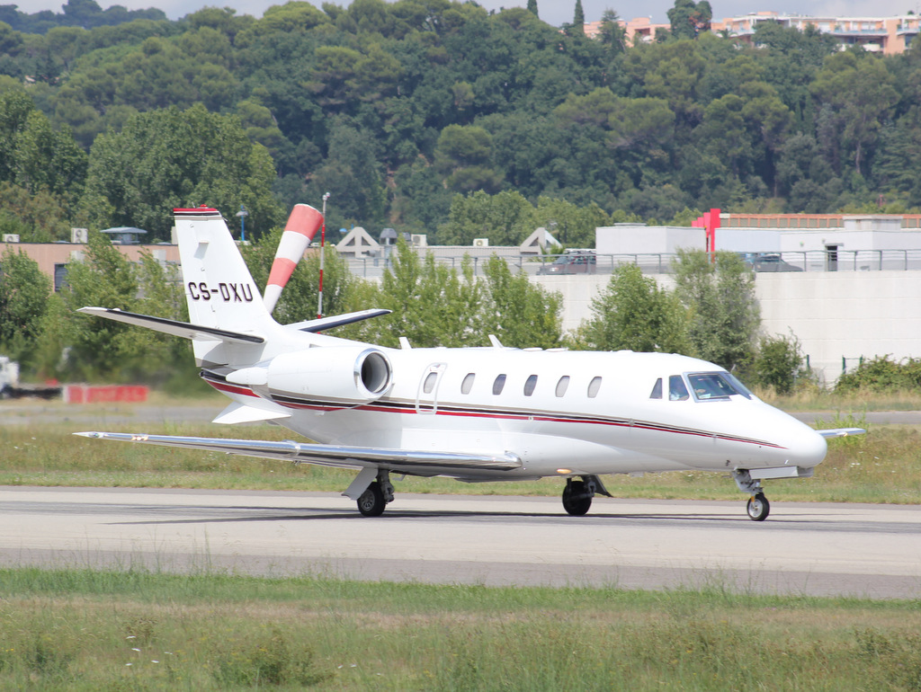 Aeroport Cannes - Mandelieu LFMD juillet 2014   - Page 4 250964IMG4356