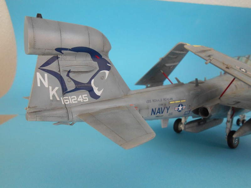 EA6B Prowler 1/48 KINETIC 25206120b6