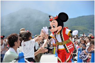 [Tokyo Disney Resort] Programme complet du divertissement à Tokyo Disneyland et Tokyo DisneySea du 15 avril 2018 au 25 mars 2019. 256662ondo3