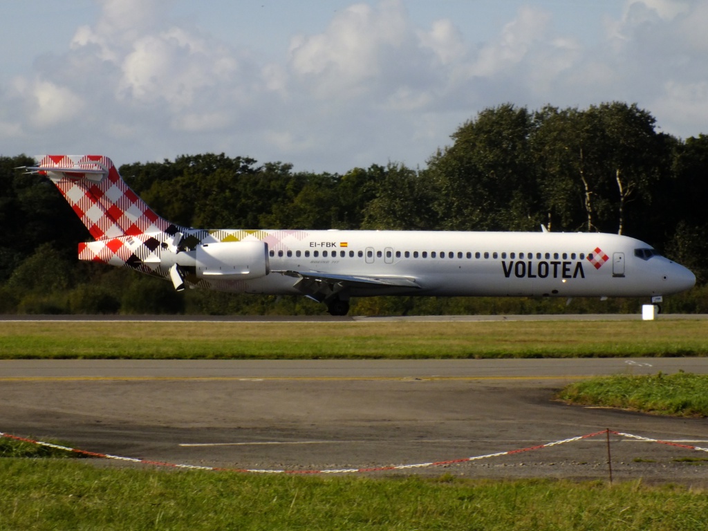 Spotting du 30/10/2013 : A320 (EC-LVO) Vueling sharklets 256898Octobren4001