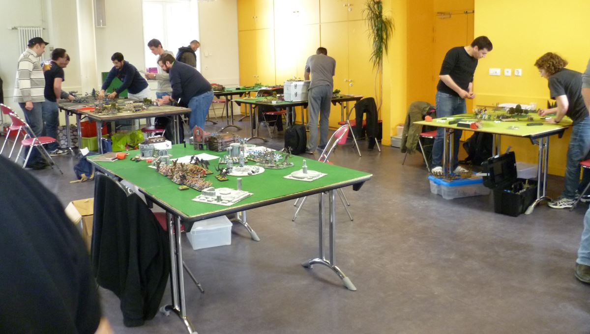 [KOW] Tournoi des marches de la Bretagne - Page 3 262351Salle2